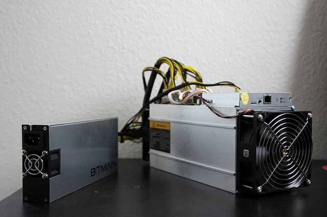 Bitcoin Miner - Antminer S7